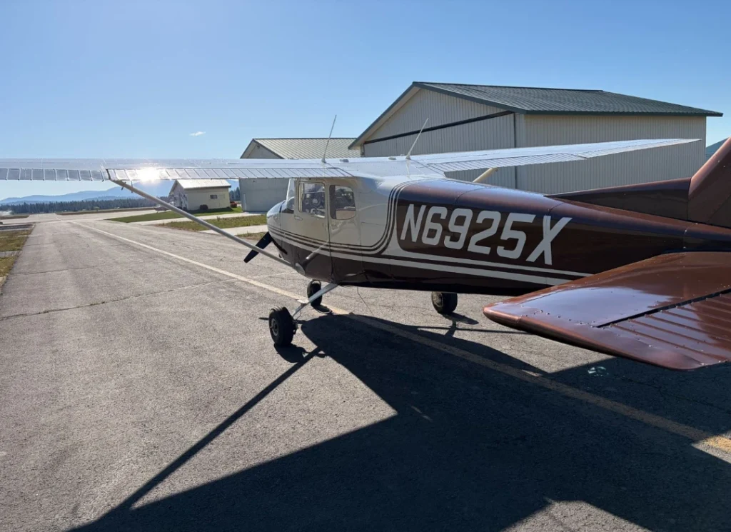 Small airplane rental fleet